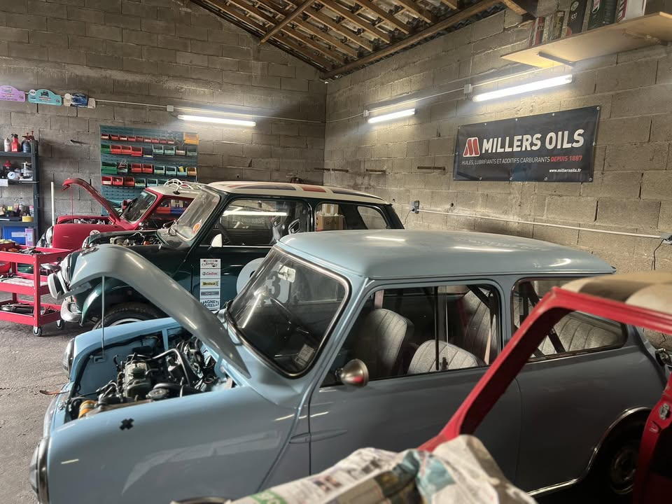 Tout ce dont vous avez besoin pour votre Mini de course classique !